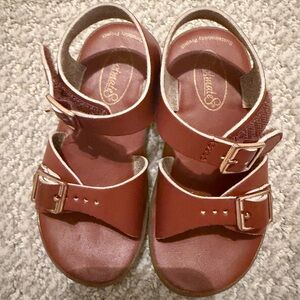 FootMates Chestnut Kids Sandals